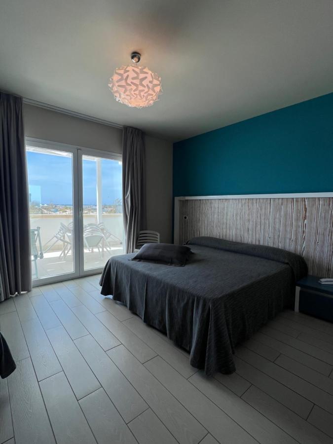 Tabu Hotel Порто-Чезарео Екстер'єр фото